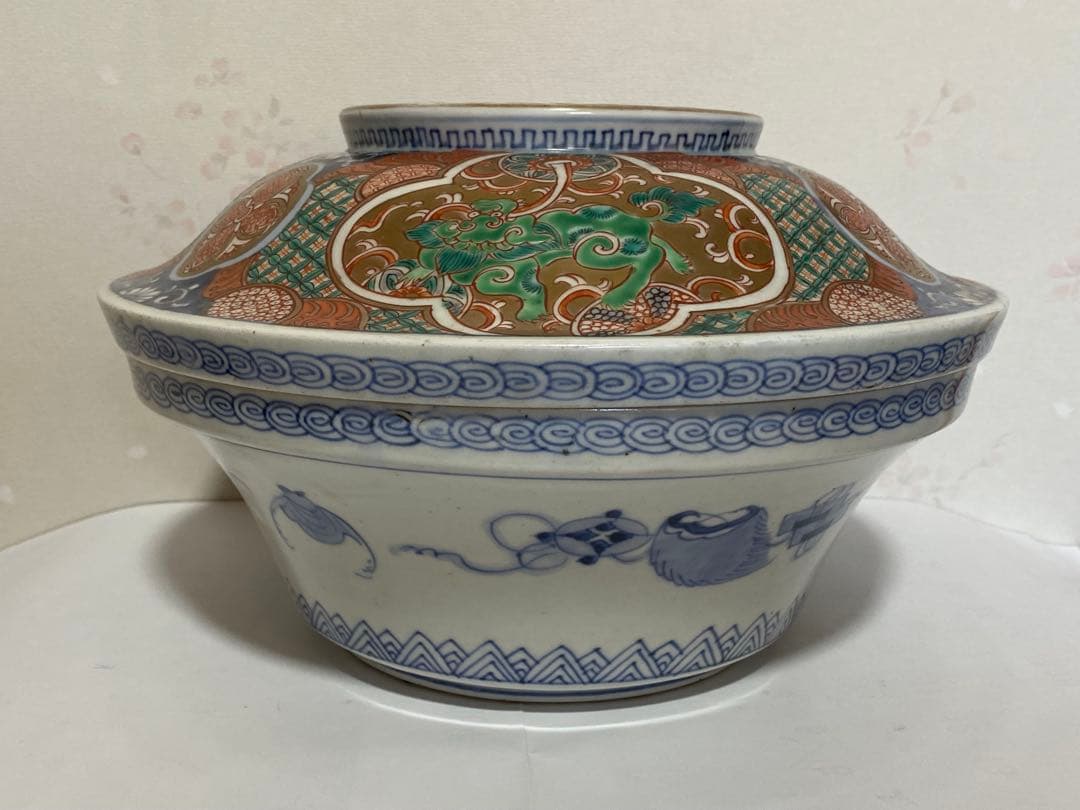 ♦古伊万里 染付 金襴手 獅子 宝尽くし紋様 蓋付き鉢 江戸時代後期 骨董品