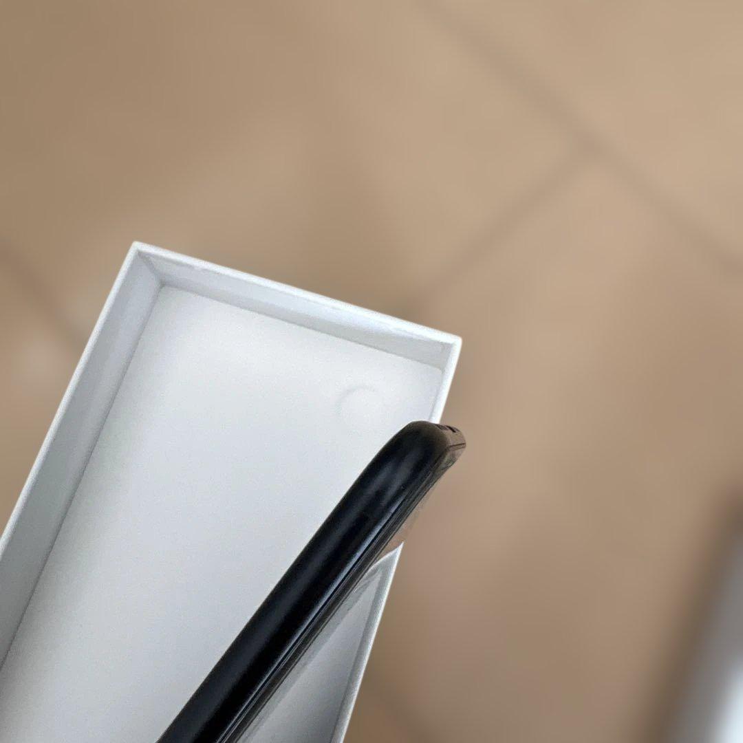 iPhone SE 第3世代 ブラック　バッテリー残量84% SIMフリー