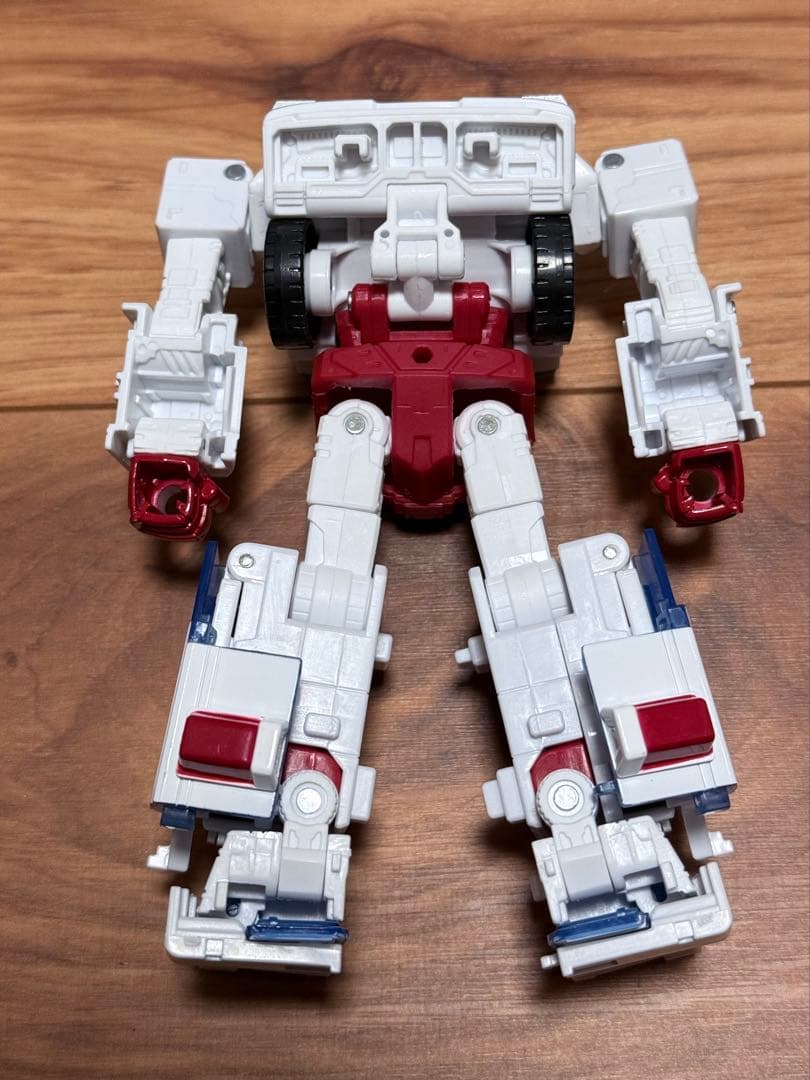 トランスフォーマー　スタジオシリーズ　ラチェット