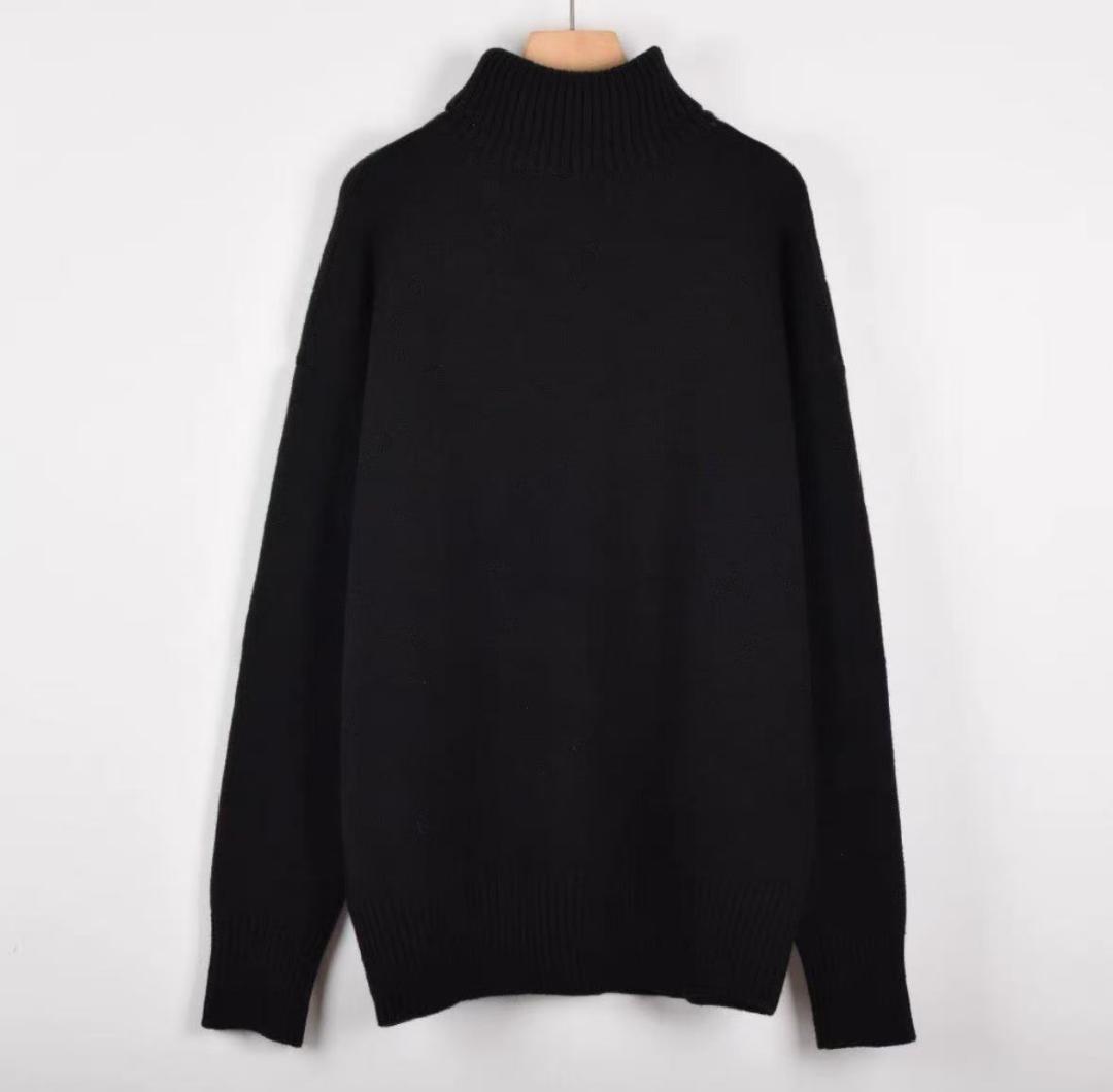 美品 黒 ハート刺繍 タートルネックセーター L