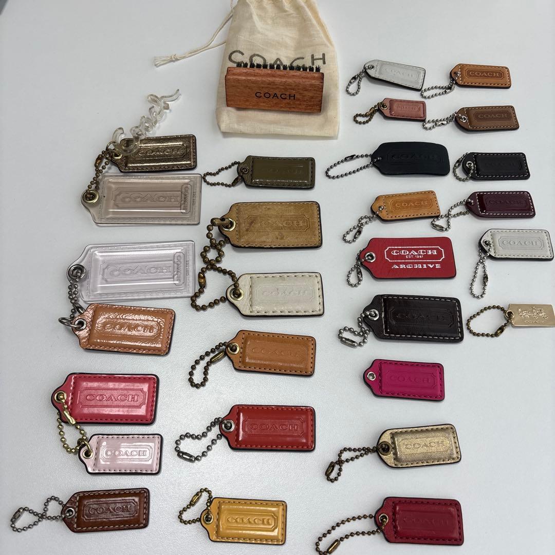 COACH チャームセットとクリーニングブラシ