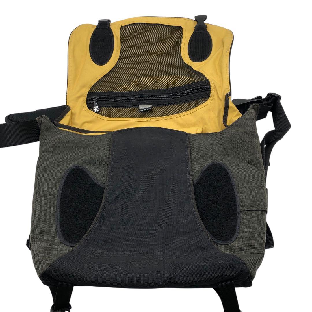 CRUMPLER クランプラー メッセンジャーバッグ 黒 大容量 斜め掛け ロゴ