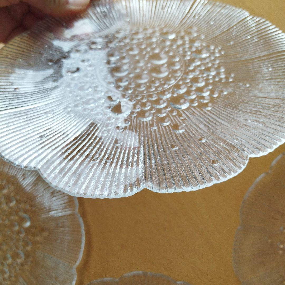 ドイツ製 ドレスデングラス 花びら型皿 ケーキ皿 クリアガラス 直径19.5cm