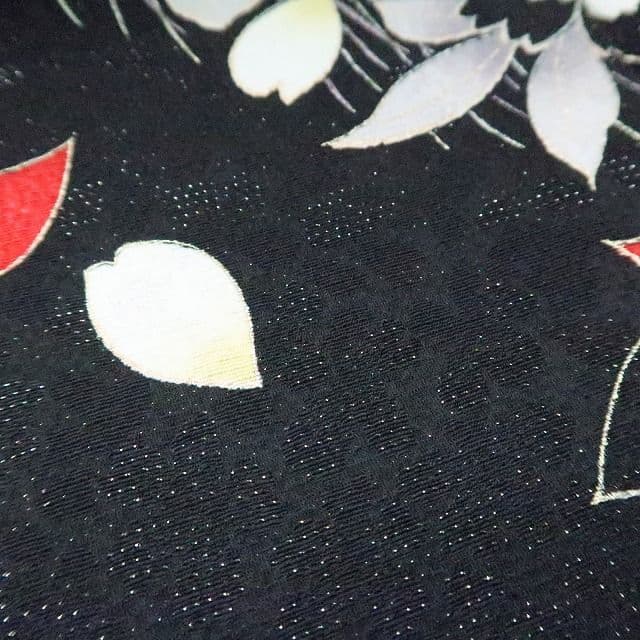 ｍ2182＊美品 正絹 牡丹 刺繍 トール 手縫い仕立て 振袖・襦袢2点セット