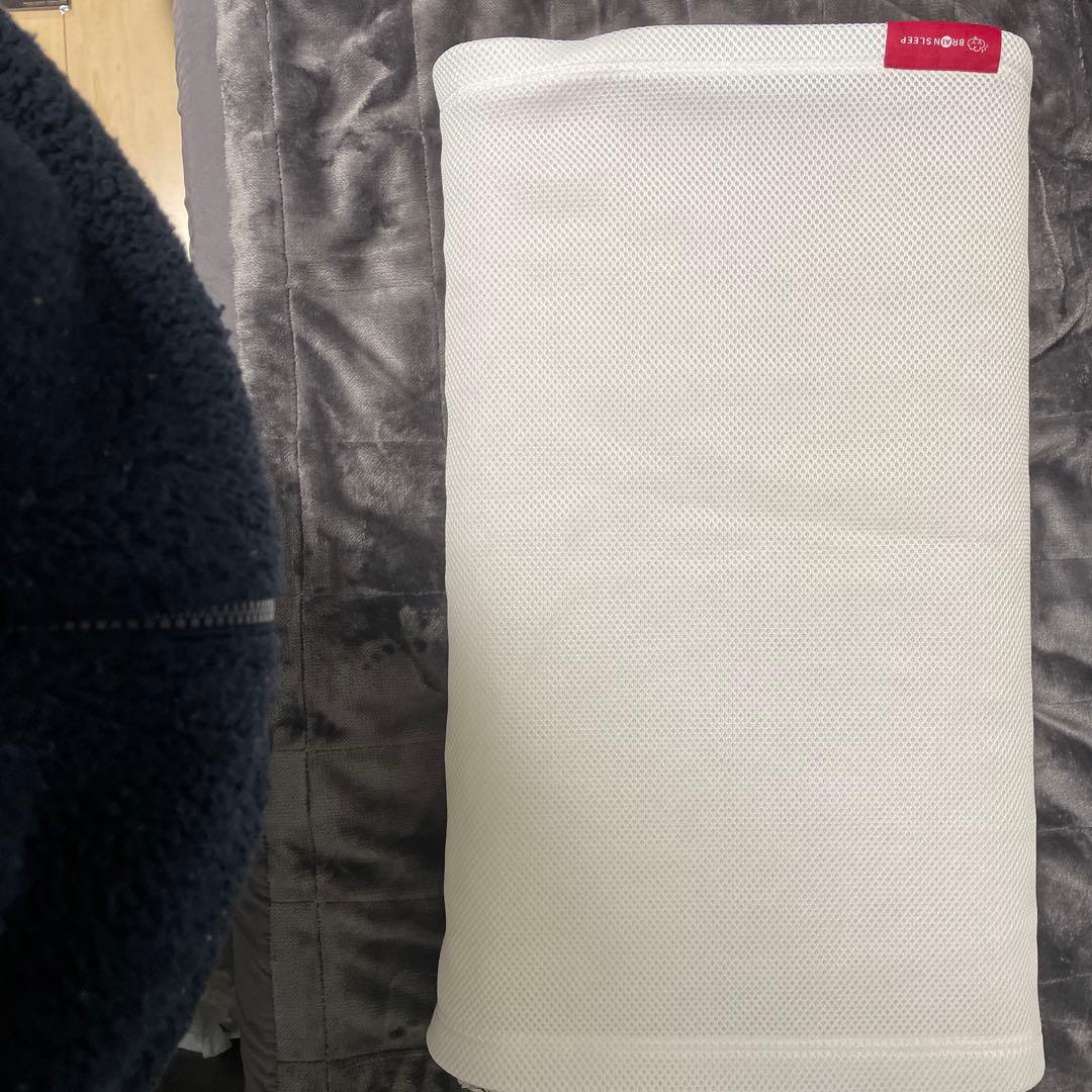 通気性メッシュホワイト枕　ブレインスリープ