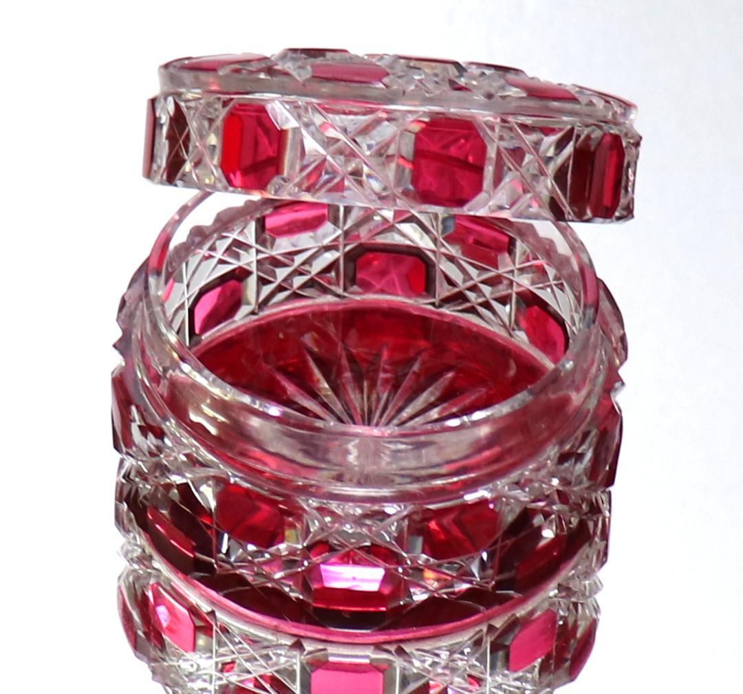 オールド・バカラ 珍品 切子装飾 ディアマン・ピエーリー 赤紫色被せ 蓋物