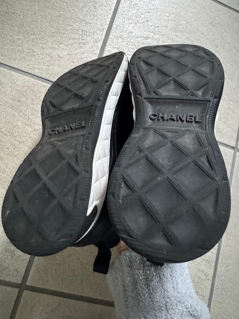 CHANEL ブラック スニーカー　37