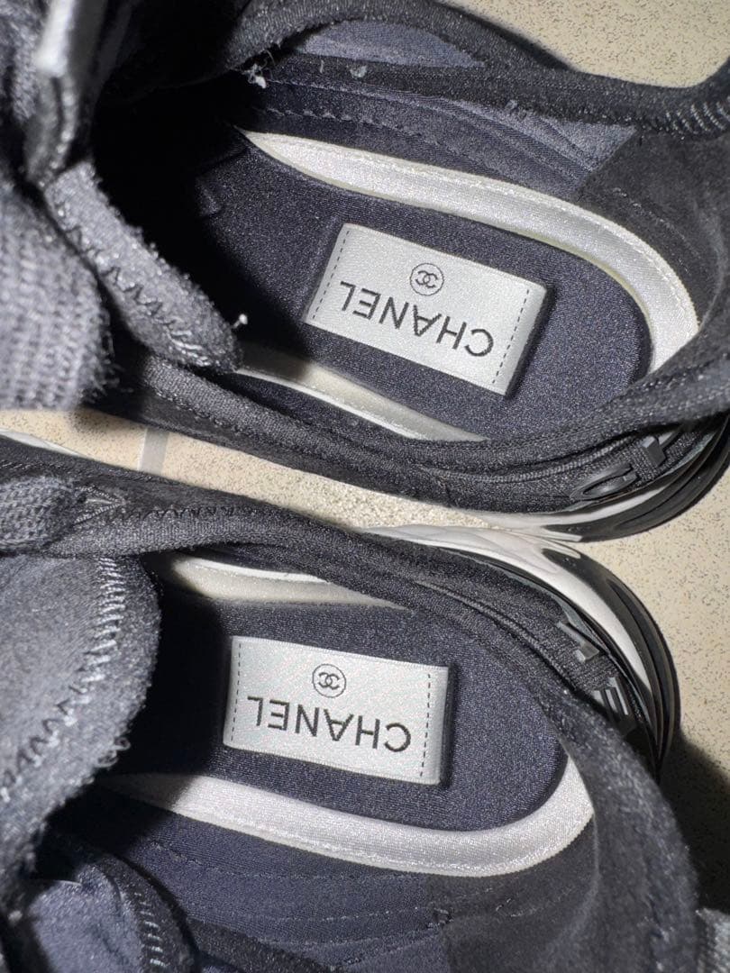 CHANEL ブラック スニーカー　37