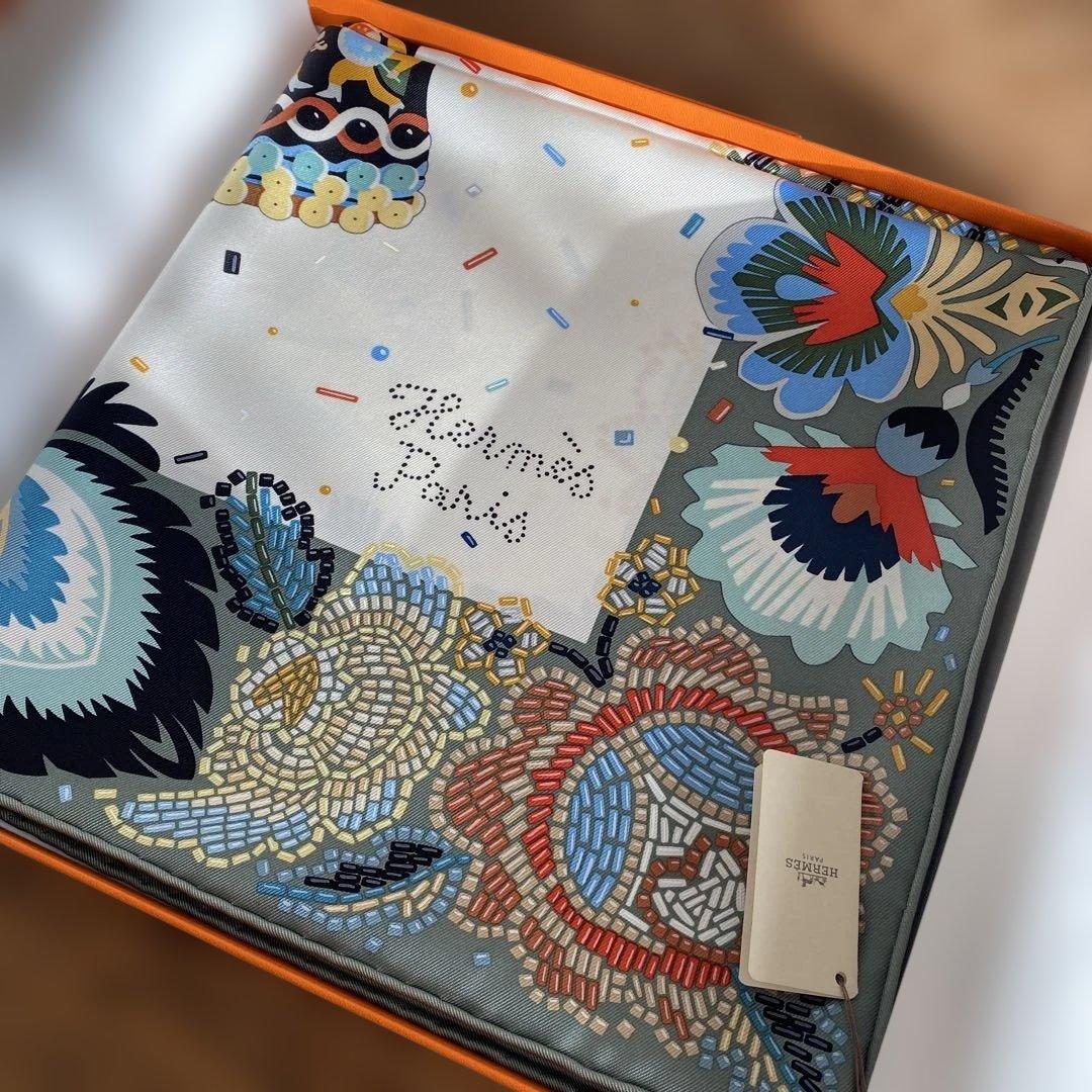 Hermes カレ Costume de Fete コスチュームドゥフェット