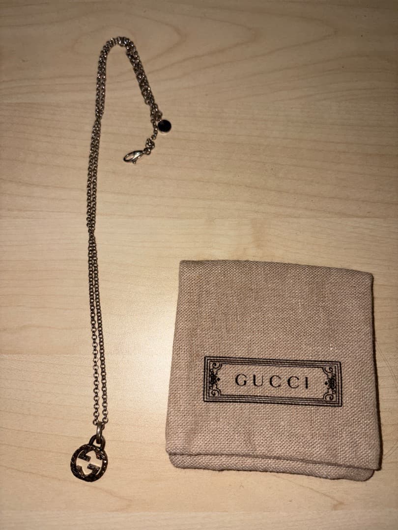 GUCCI ダブルGロゴ ネックレス