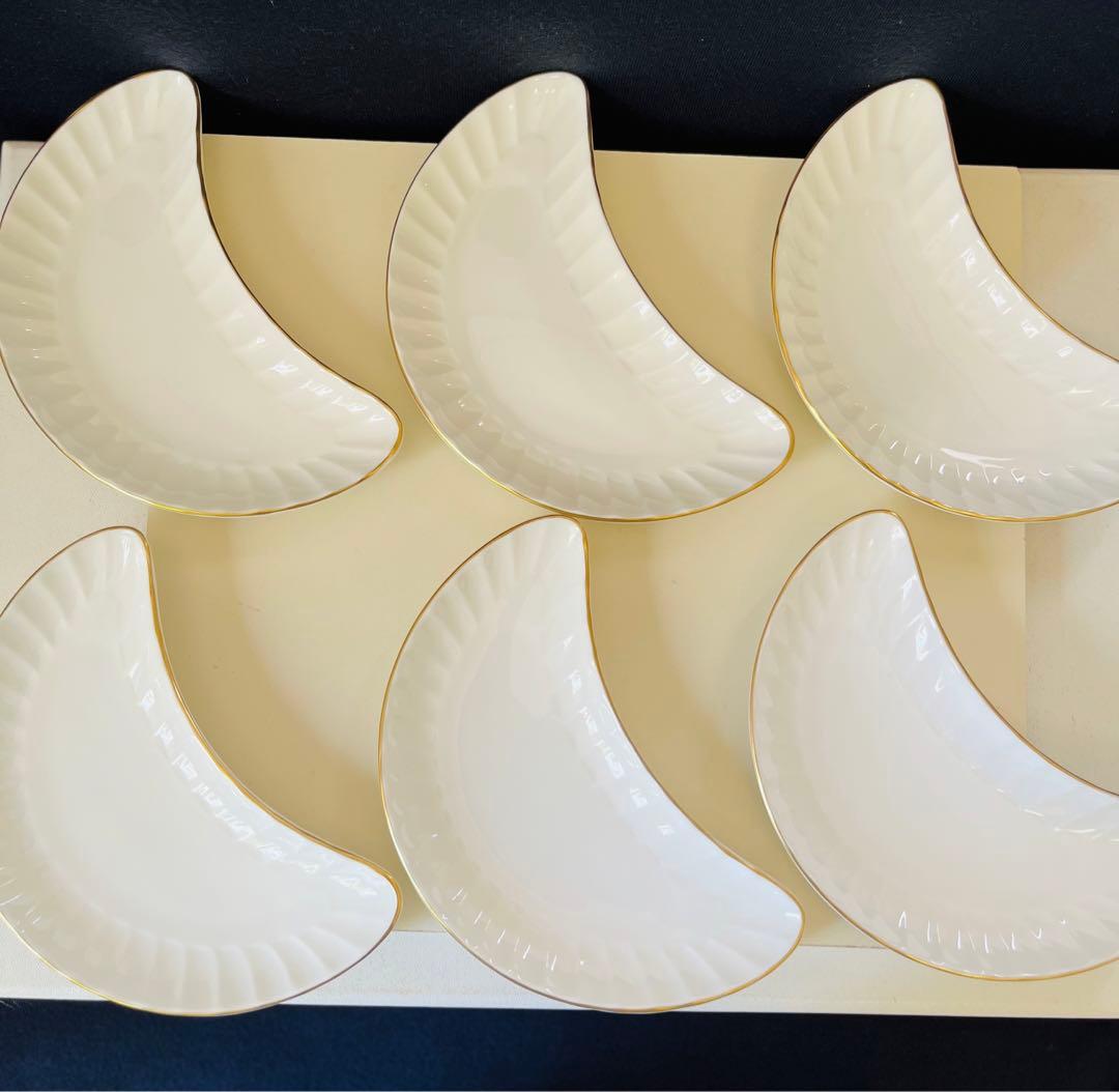 ロイヤルウースター  白磁　金彩　クレセント  ハーフムーン　プレート　６枚