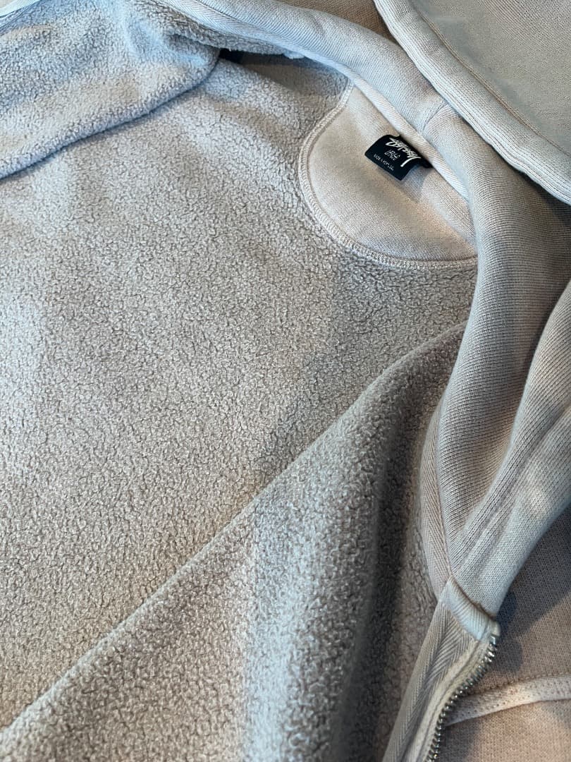 Stussy ベージュ パーカー Lサイズ