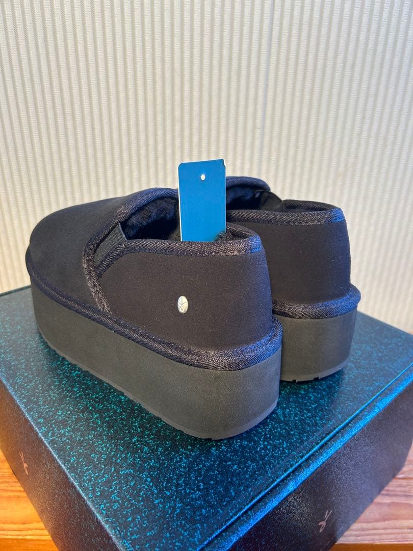 新品　EMU Australia Stinger Reef Flatform 黒