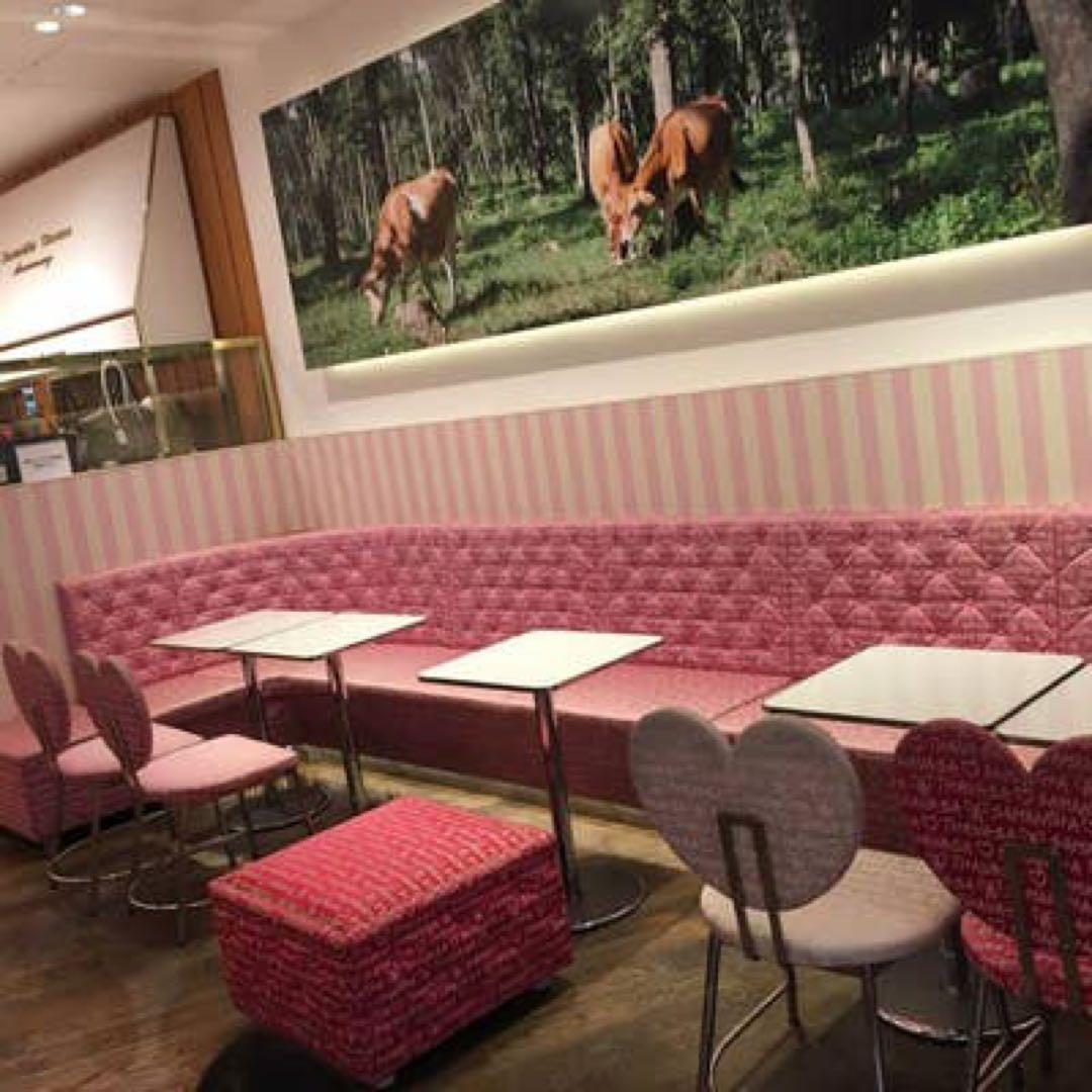 サマンサタバサ　椅子