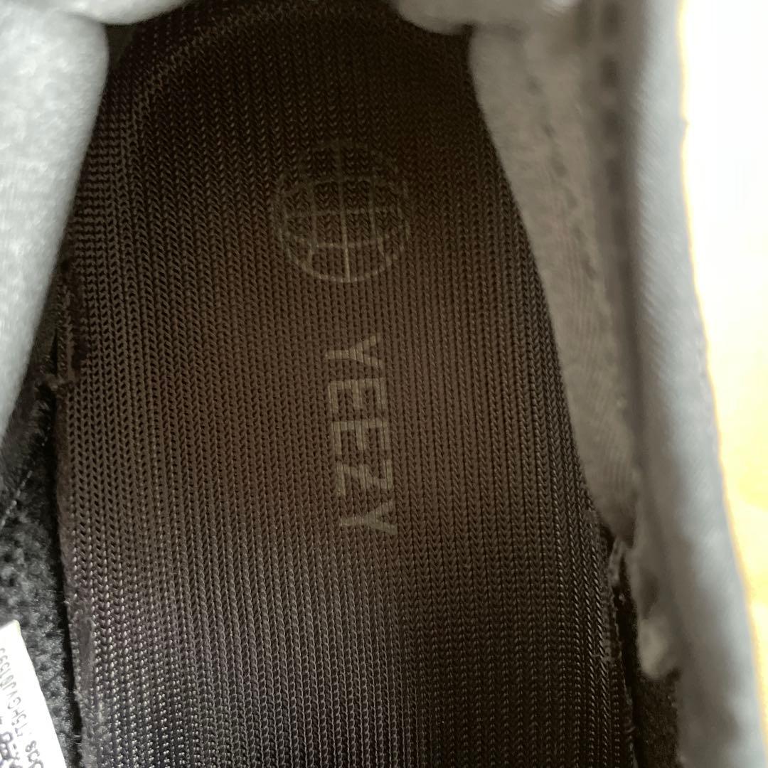 靴 adidas Yeezy Boost 350 V2