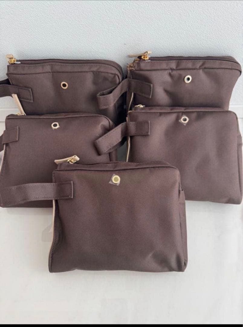 エミレーツ航空 ビジネスクラス ブルガリポーチ5個 セット