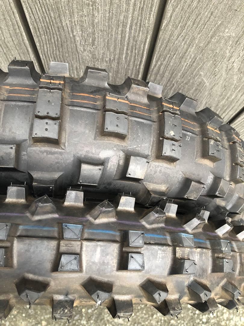 新車外し　タイヤ　前後2本　KTM exc ハスクバーナ　gasgas TE