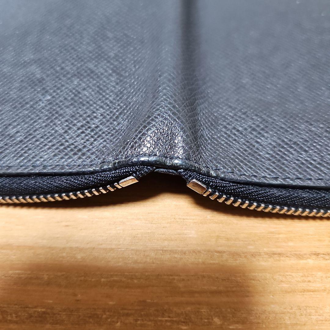 【美品】Louis Vuitton タイガ ヴェルティカルジッピーウォレット