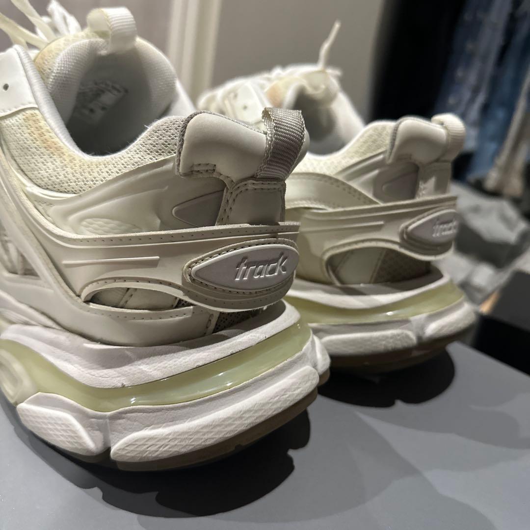 靴 Balenciaga track rei