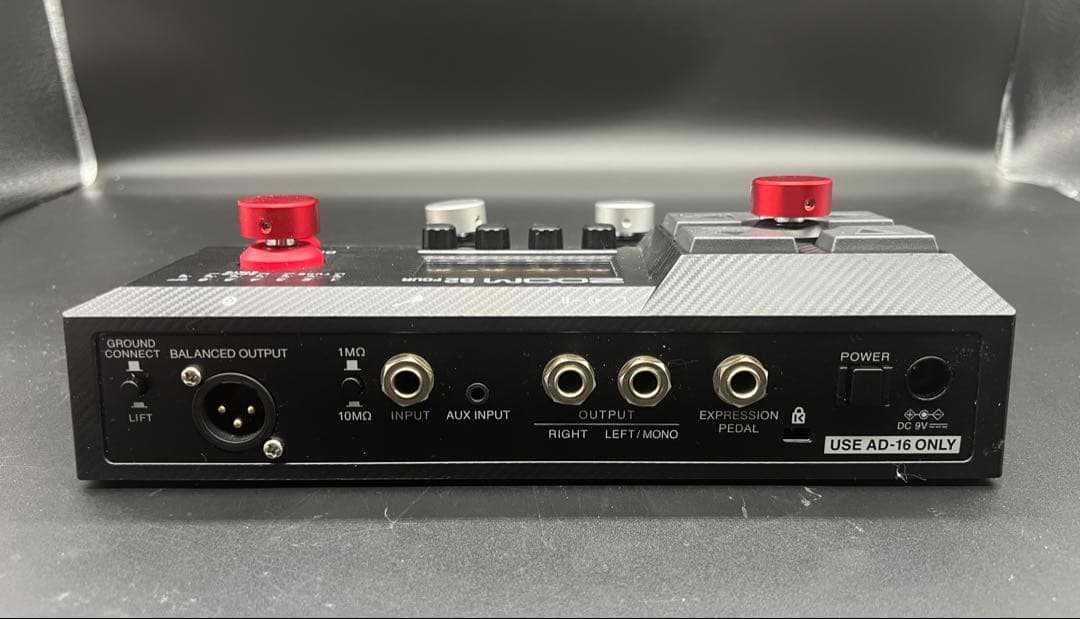 ZOOM B2 FOUR ベースエフェクター　おまけ付き