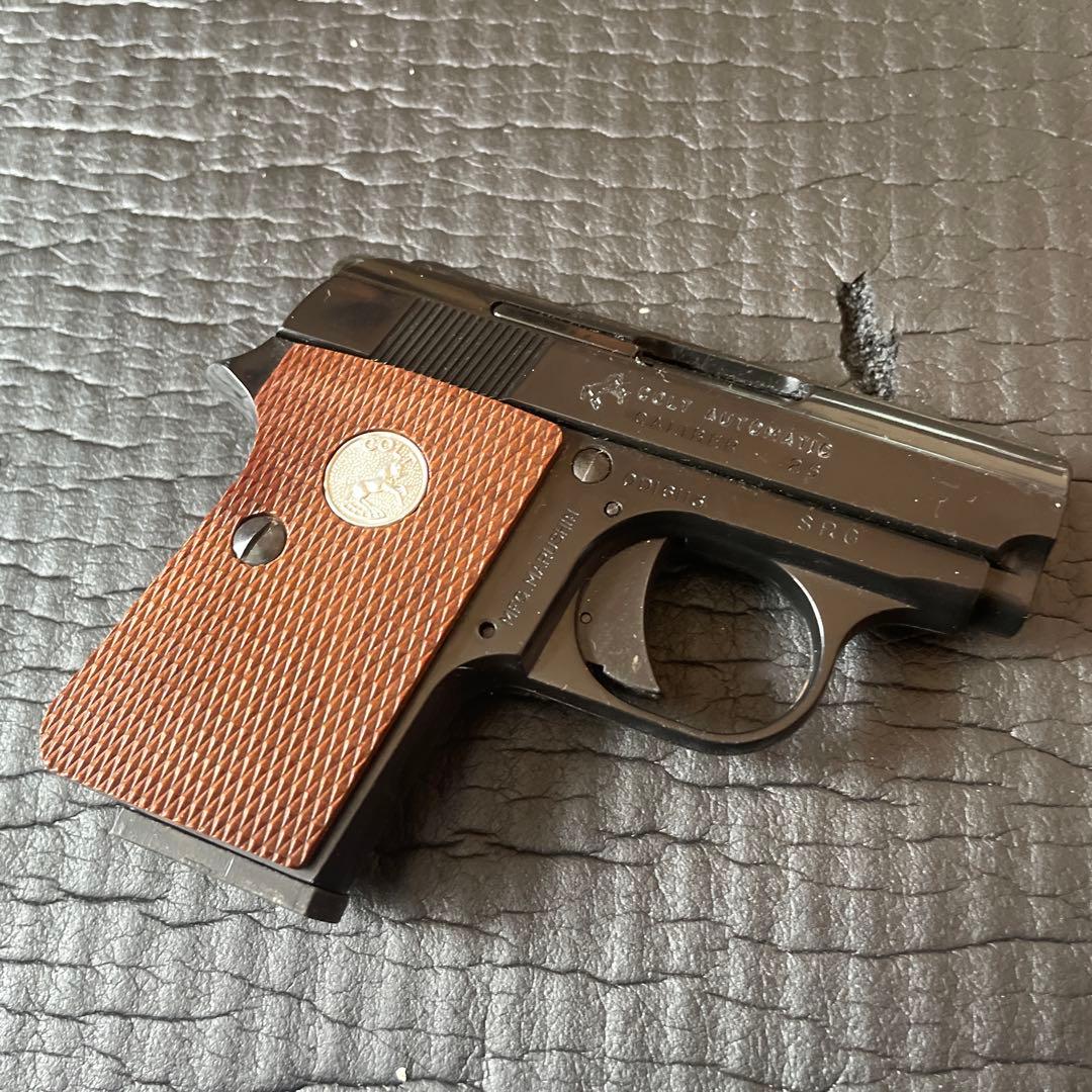 プラスチック製　コルト モデルガン