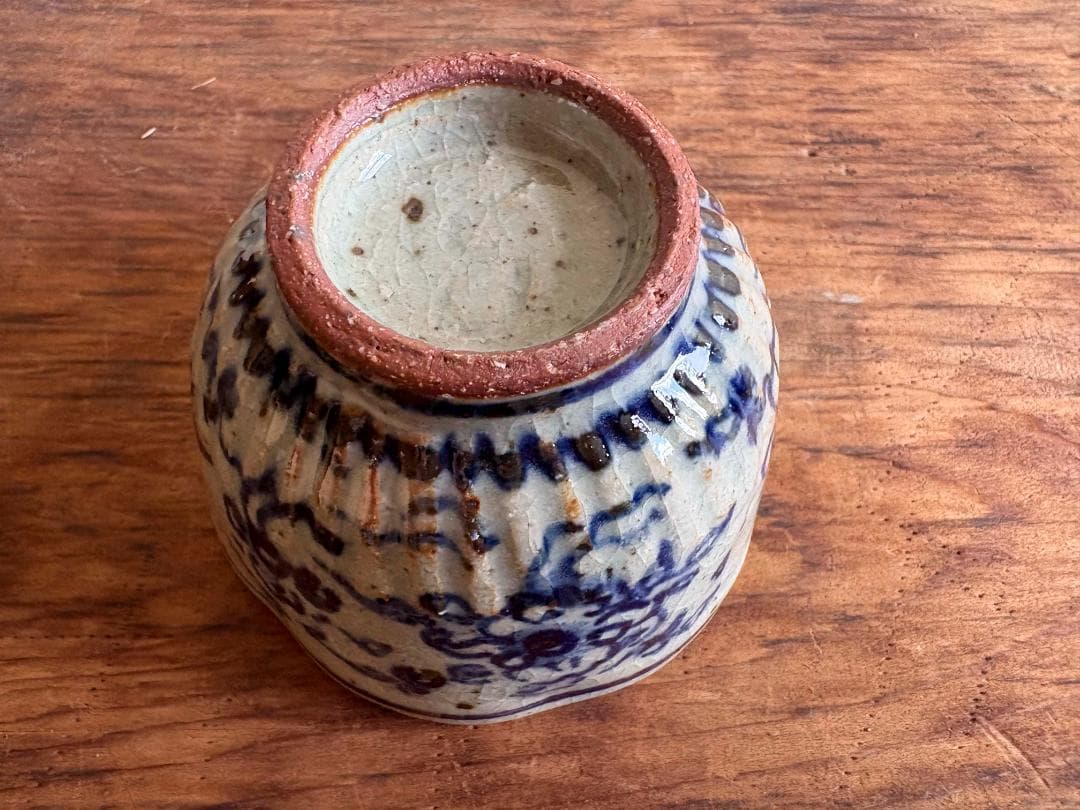 イムサエム　湯呑み　２客　花柄紋　輪花　未使用品