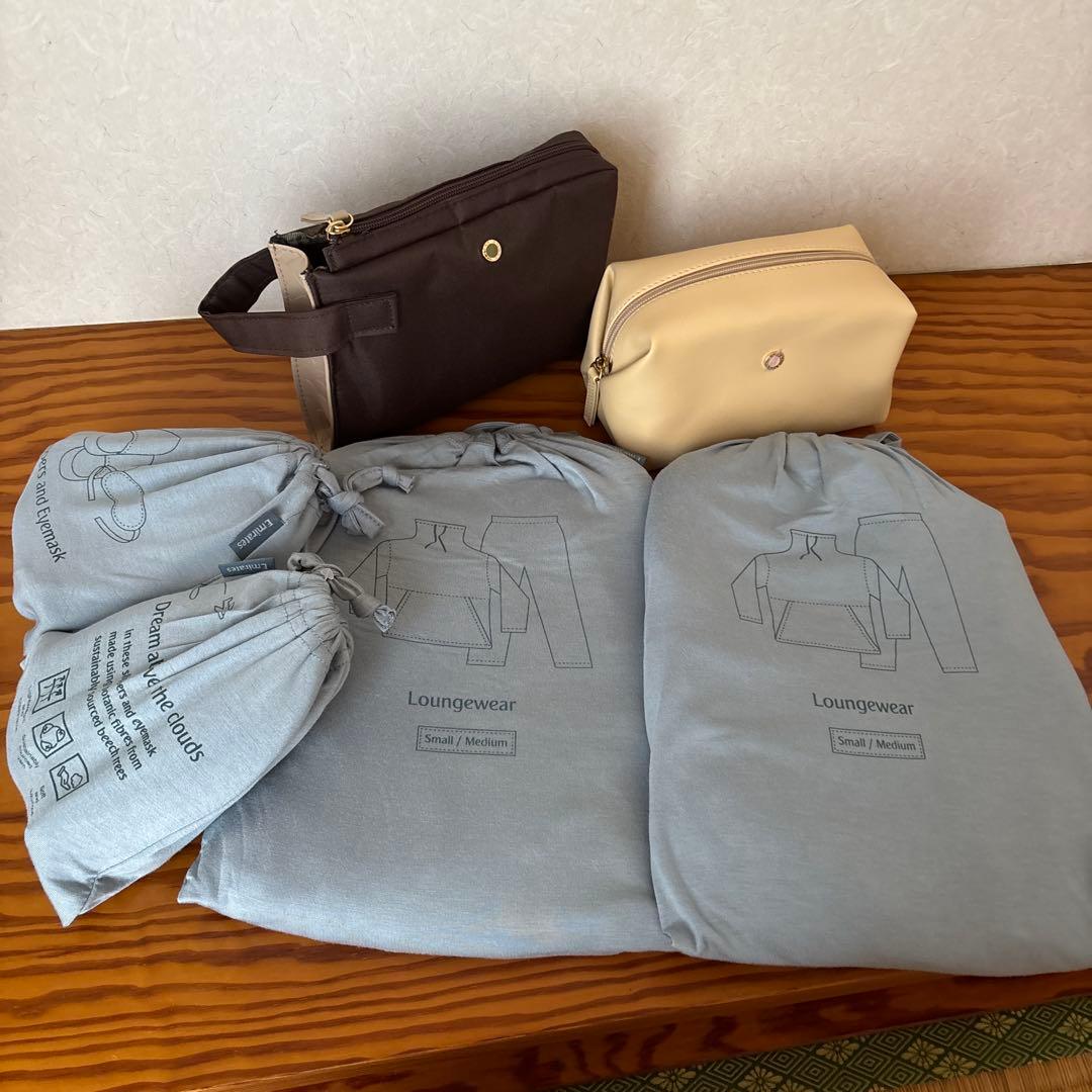 くろにゃ 。エミレーツ航空アメニティ2セット新品未開封