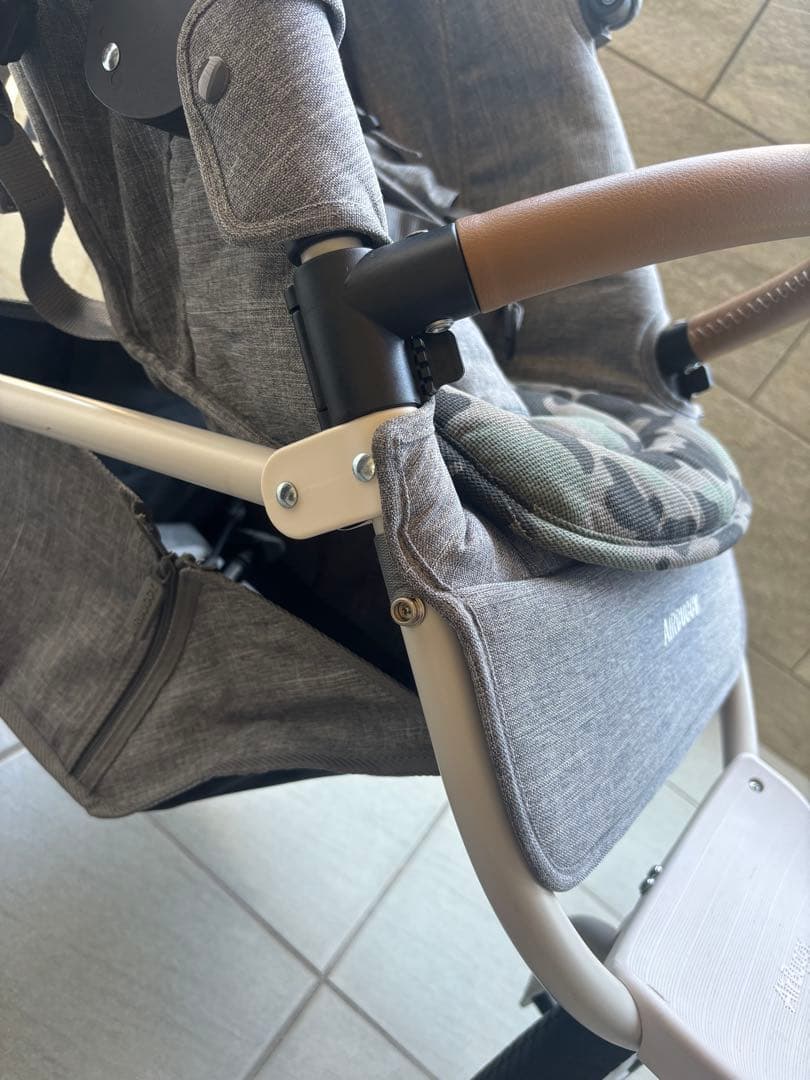 ☆値下げ【付属品込:新品同様】エアバギー ココブレーキ フロームバース　グレー☆