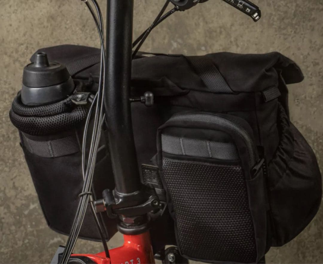 「PILOT UPGRADE」ブロンプトン用バッグ 10Lブラック フラップ式