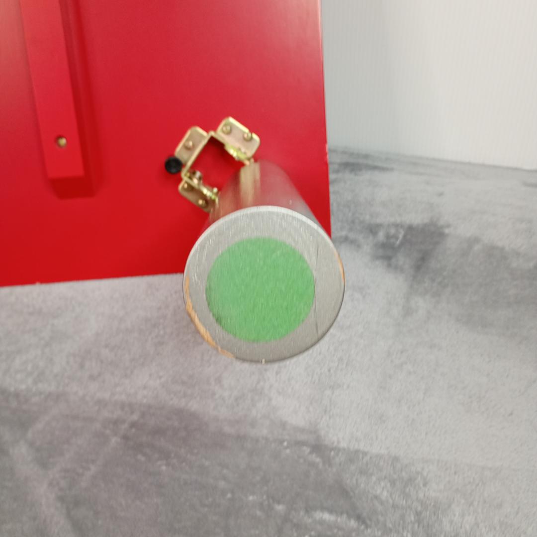 かわいい赤いテーブル　センターテーブル　折りたたみレトロ感あり　90-60-32