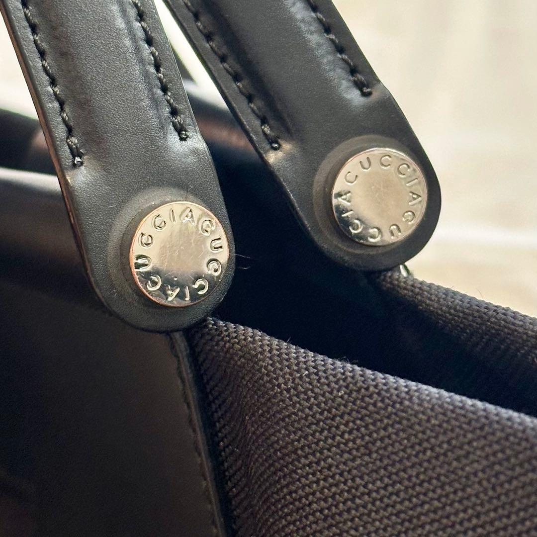 IACUCCI ブラック トートバッグ