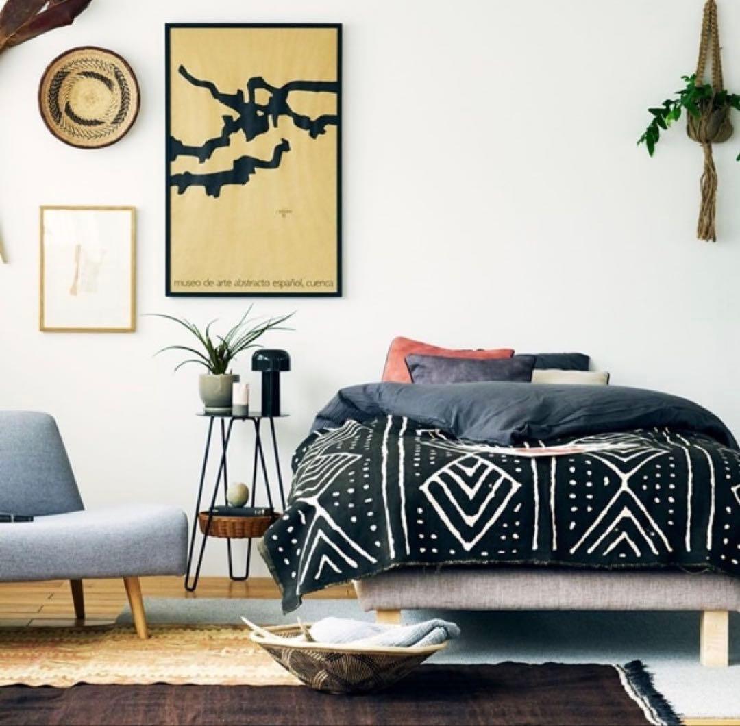 サイドテーブル・ナイトテーブル・ローテーブル IDEE WALLABY SIDE TABLE Black