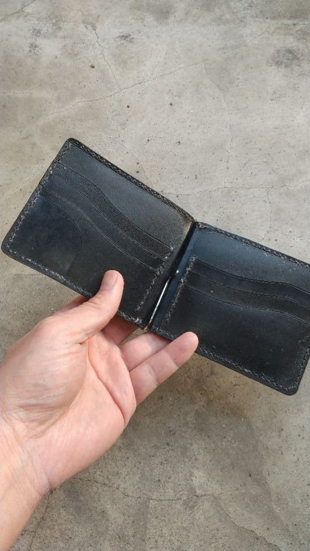 【ハンドメイド】黒ヌメ革の小銭入れ付きマネークリップ