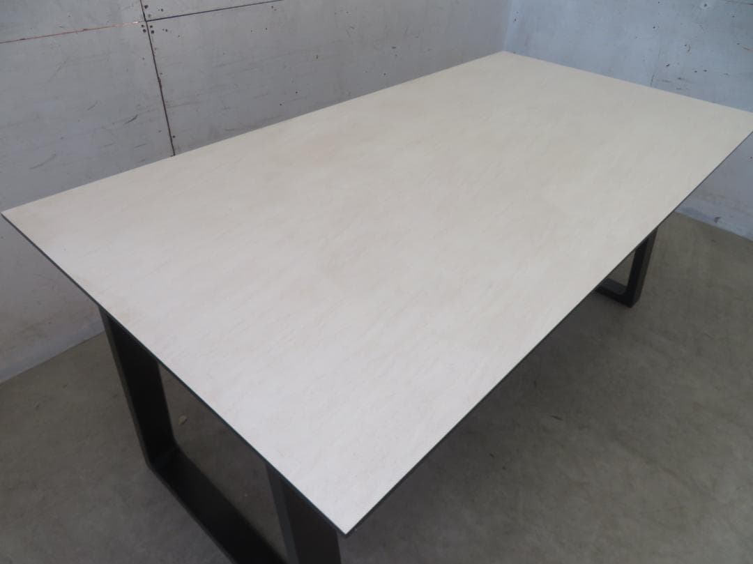 美品■カリモク■DA5580■メラミン天板■ダイニングテーブル■幅165㎝■