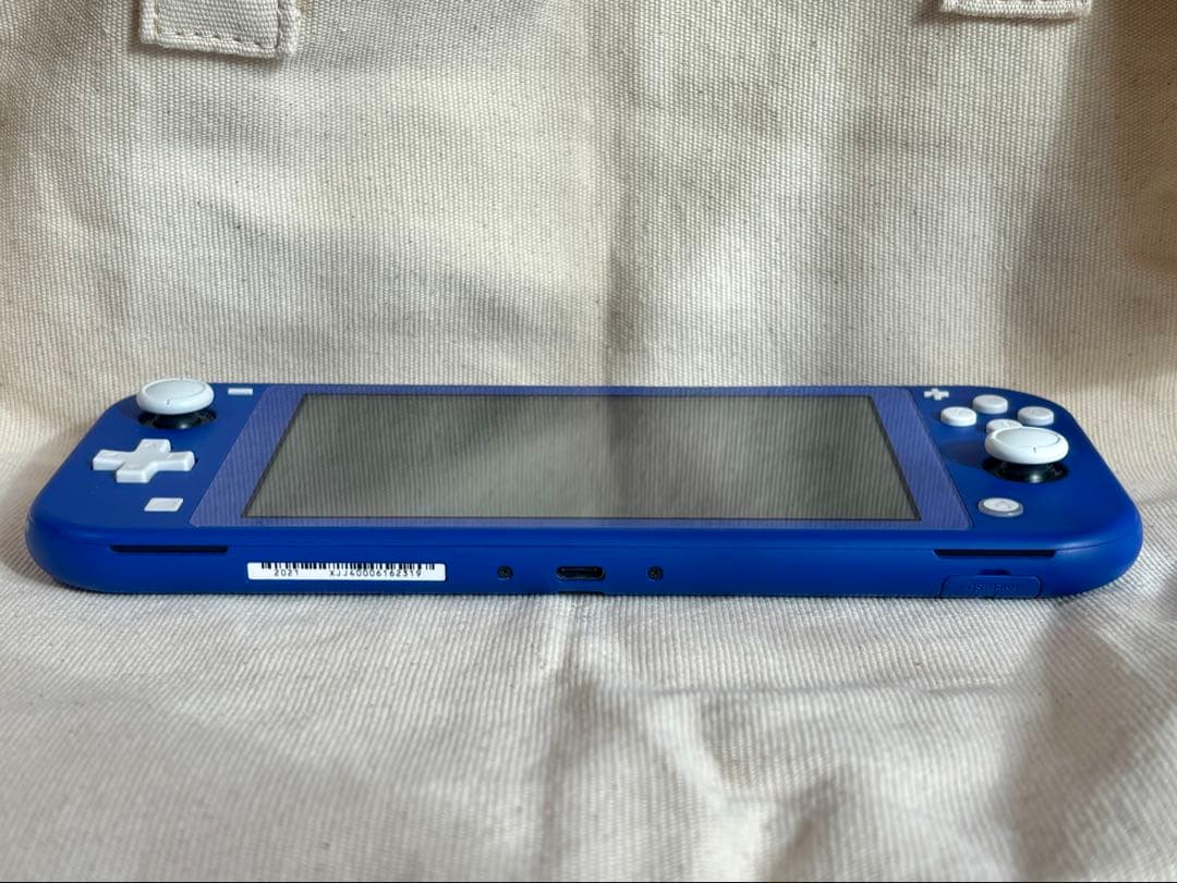 Nintendo Switch Lite 本体 箱あり 動作確認済み 初期化済