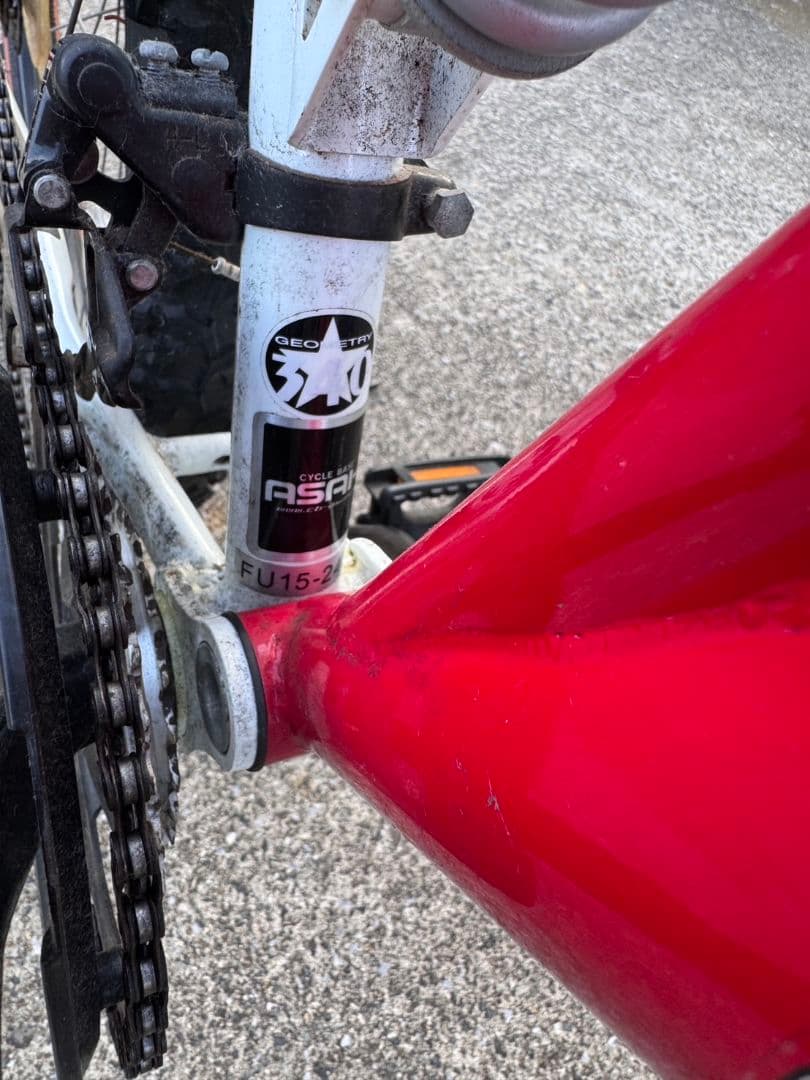 美品　ジュニア向け　自転車26インチ　ASAHI FU15-24C-4 赤