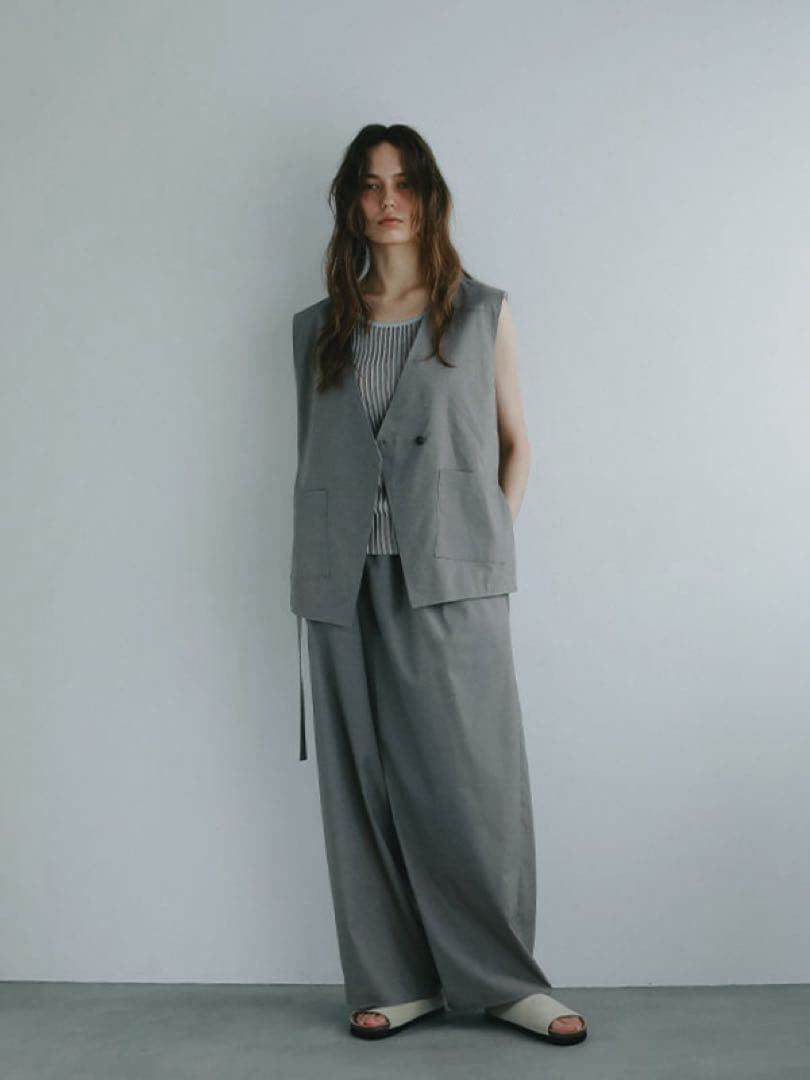 入手困難 ETRE TOKYO 新作 完売 マルチストライプニットタンクトップ