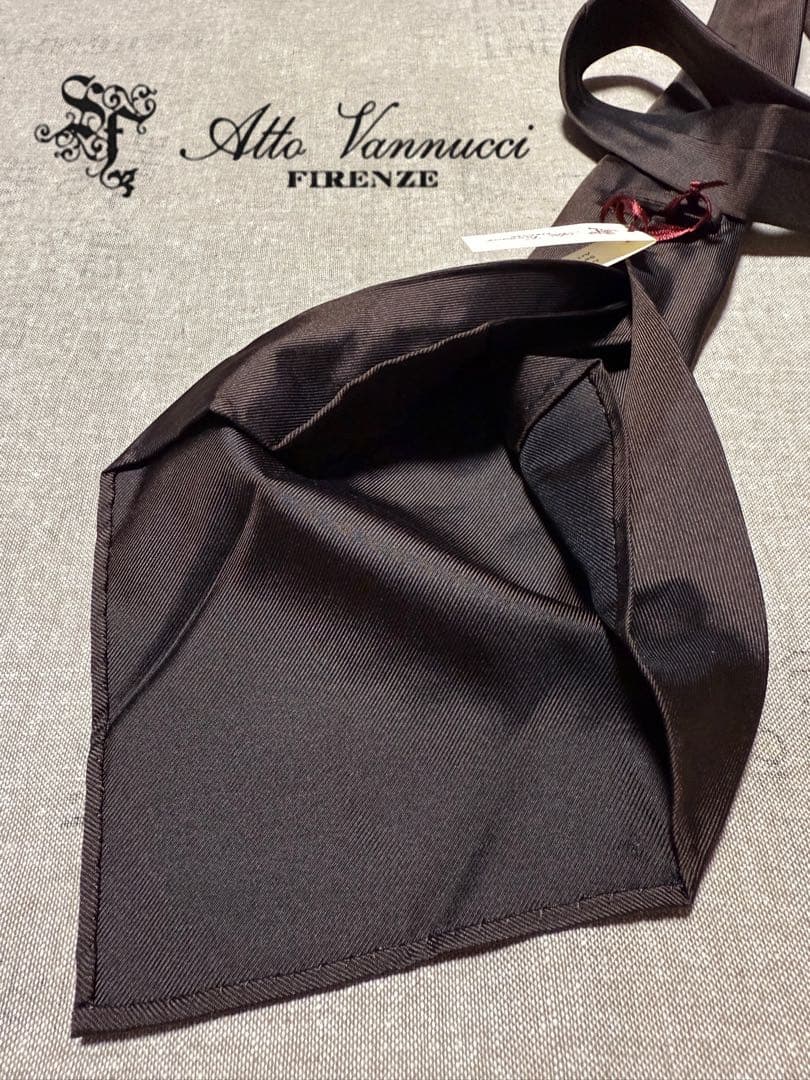 【新品】Atto Vannucci／セッテピエゲ／シルクソリッドタイ／ブラウン