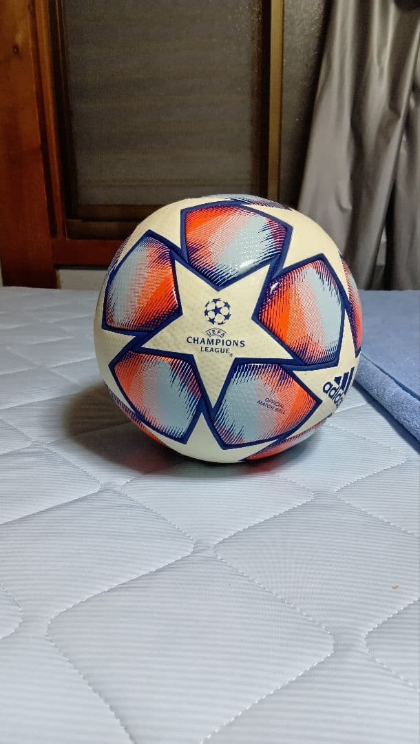 adidas Champions League サッカーボール