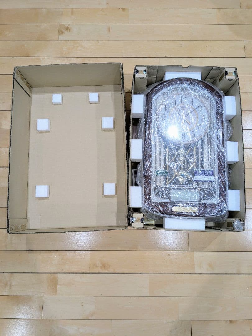 新品SEIKOからくり時計RE556B