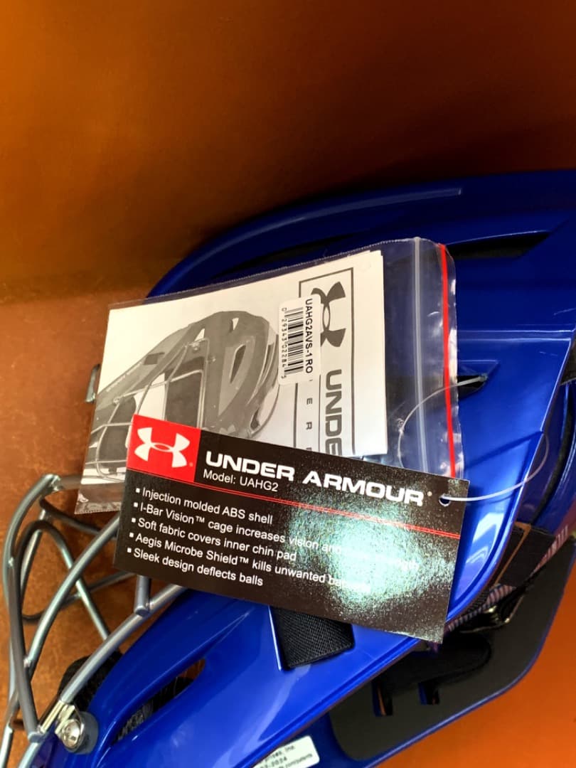 新品☆アメリカ国内限定☆UAマスク＋adidasプロテクター・レガース★青