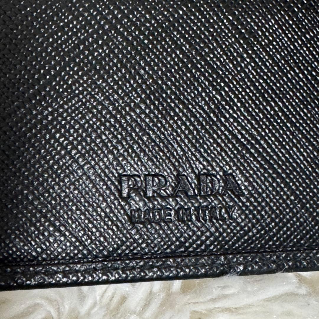 【美品】PRADA プラダ マネークリップ サフィアーノ トライアングル