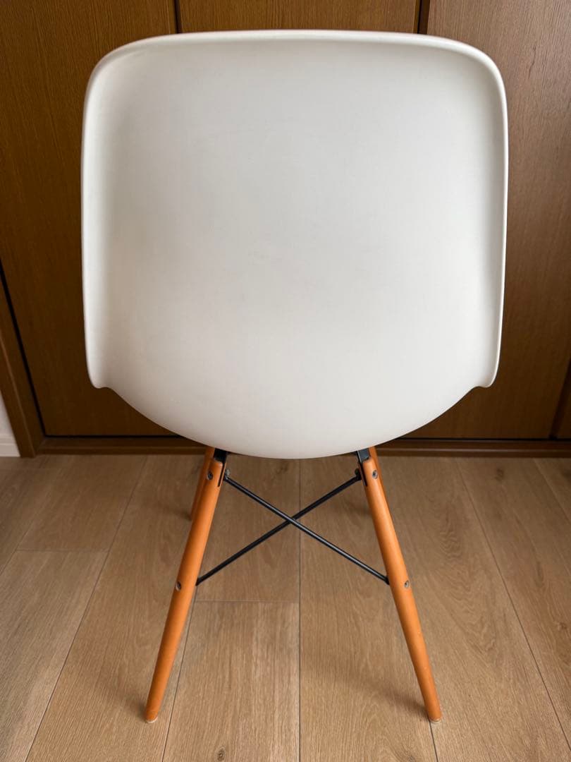 Herman Miller Eames ホワイト