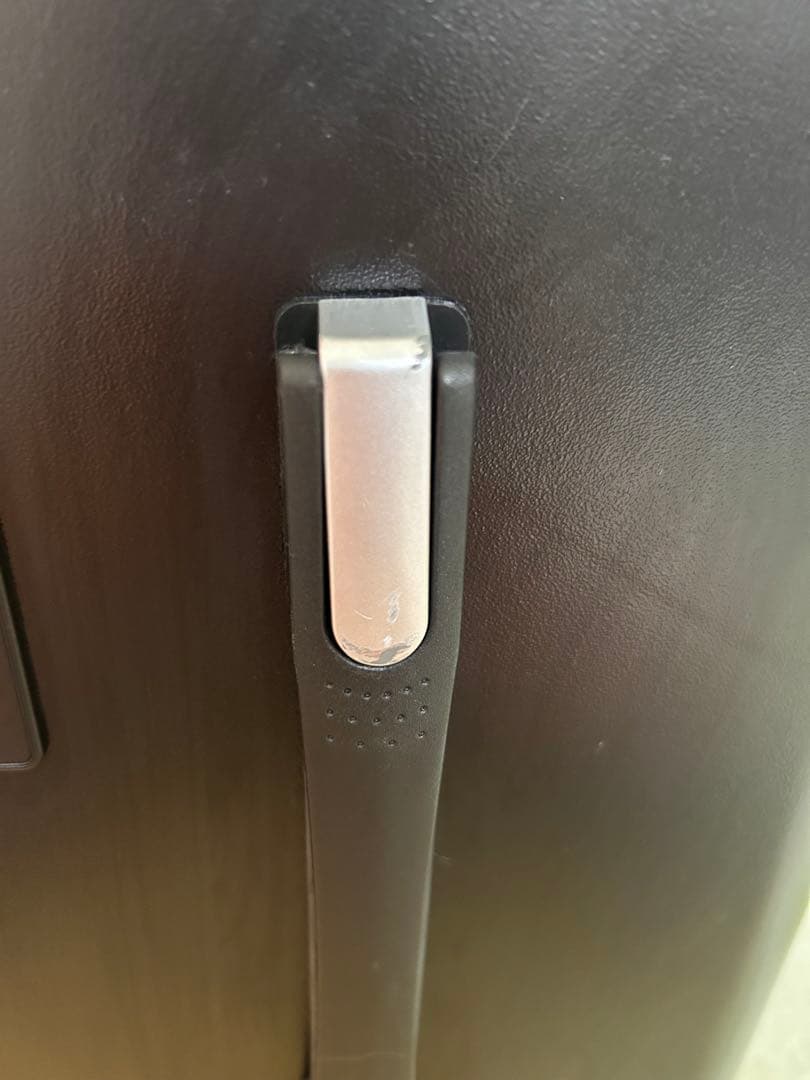 乗れる キャリーケース スーツケース 40L ホワイト（タイヤストッパー付き）