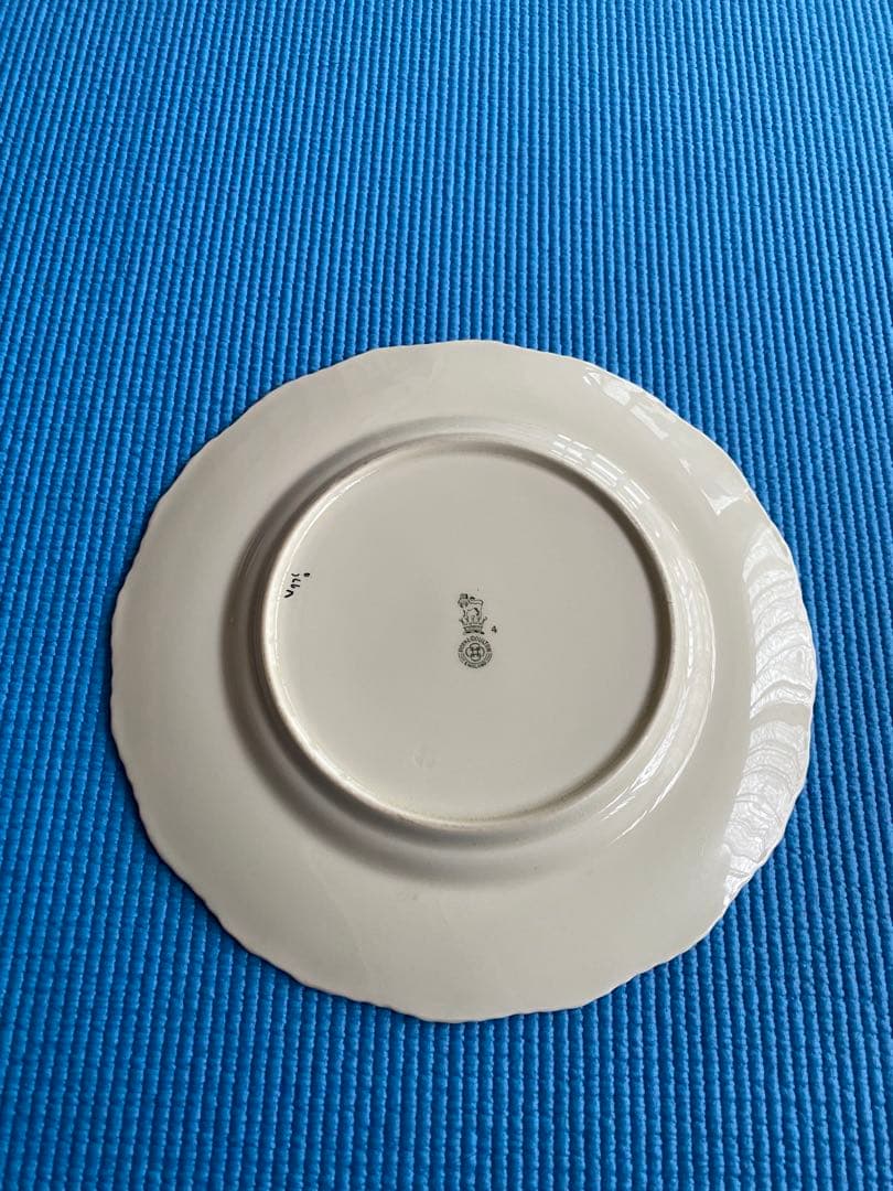 ロイヤルドルトン　プレート　一枚