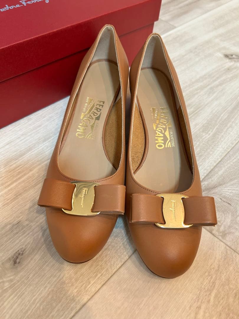 Ferragamo VARA 1 バレリーナシューズ