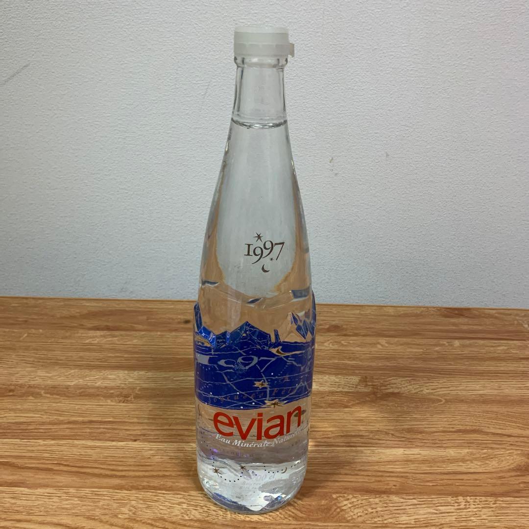 エビアン イヤーボトル 1995-1998年セット