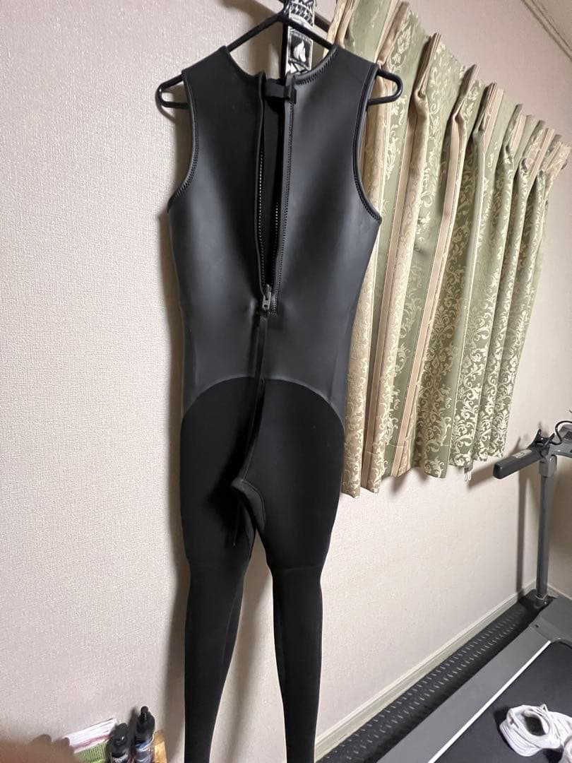 値下げフルスーツ ブラック ネオプレン 膝パッド付き
