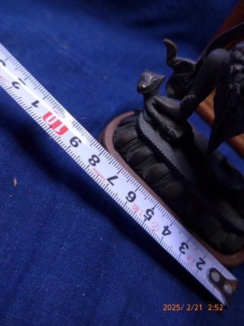 1080　とても古い青銅のインドの神様の像です