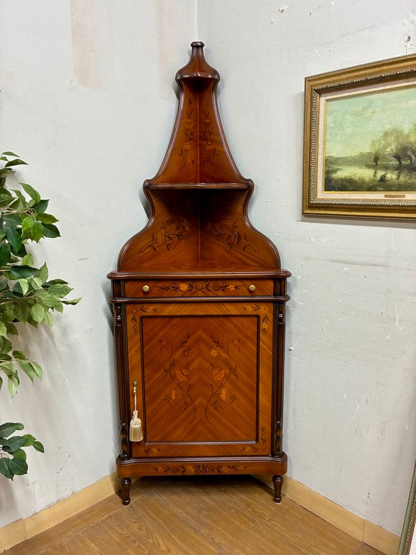管397☆イタリア製☆アンティーク☆象嵌細工☆コーナーキャビネット